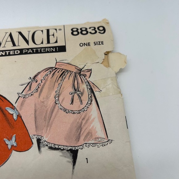 Advance Vintage 1950's Pattern #8839 Half Apron One Size - Picture 3 of 6